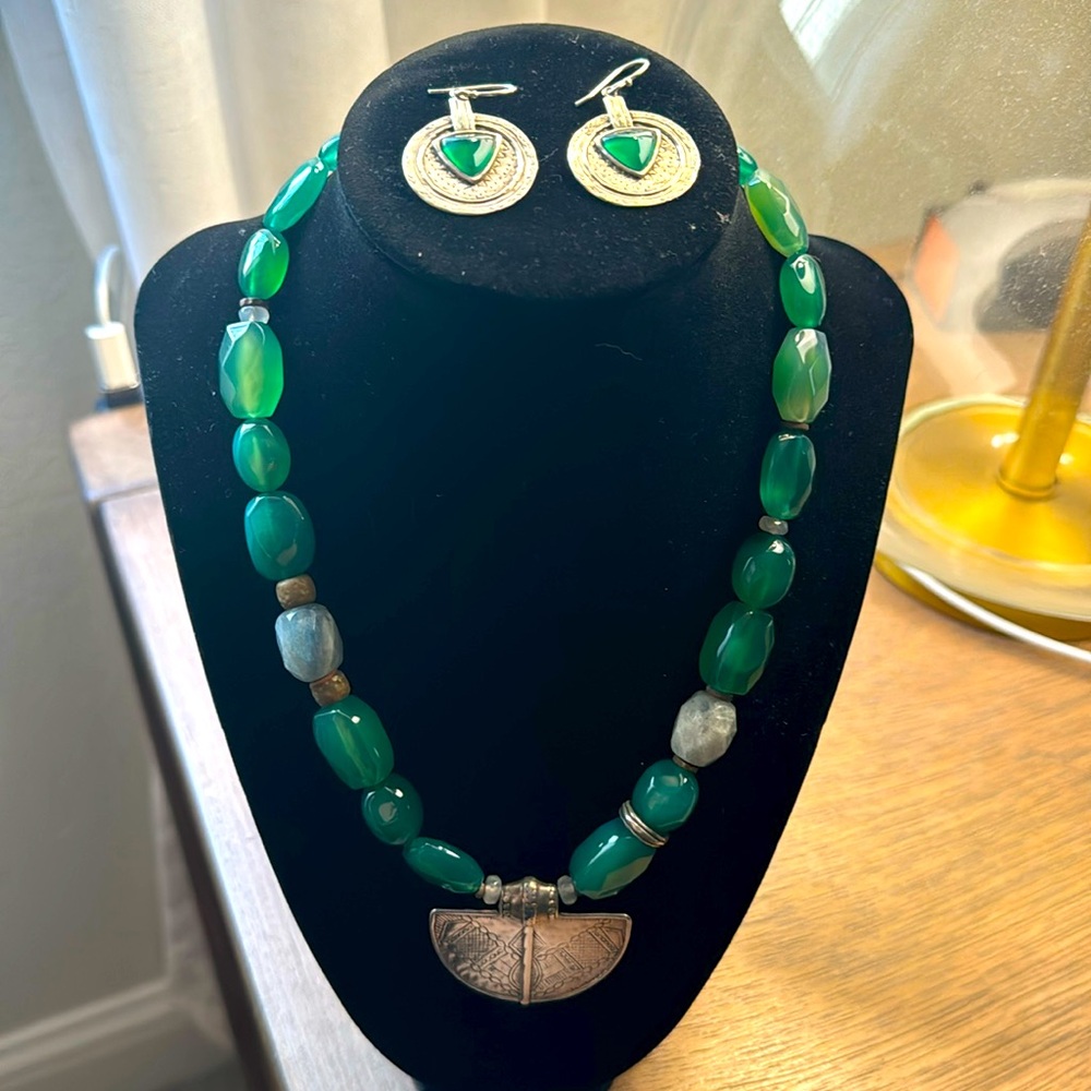 Silpada gem stone necklace and earrings set
